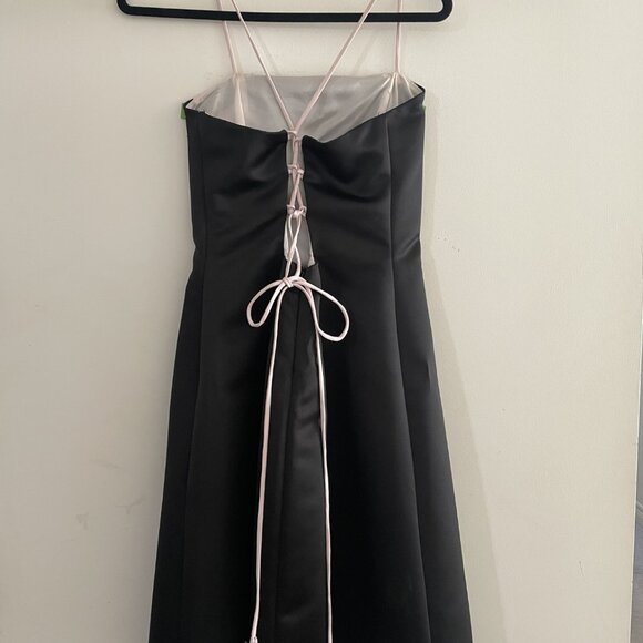 Old money cocktail dress. - Picture 5 of 11